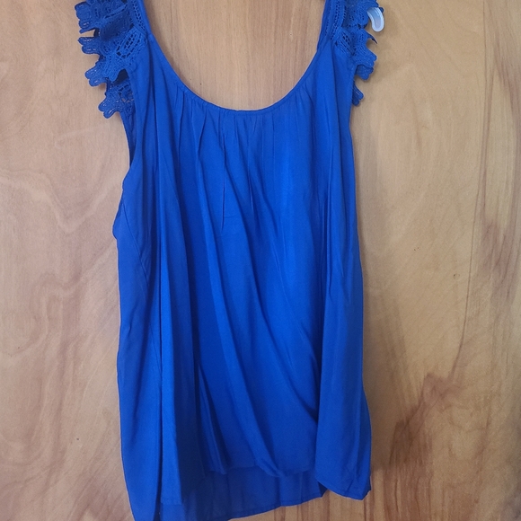 Boutique Ruffle Tank NWT - Picture 1 of 1